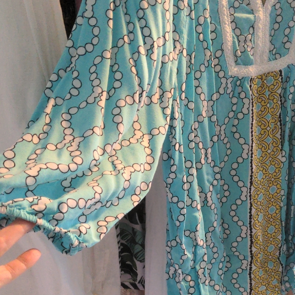 Women's Blue Patterned Top - Picture 4 of 7